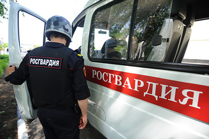 Российский офицер спас семью из горящего дома