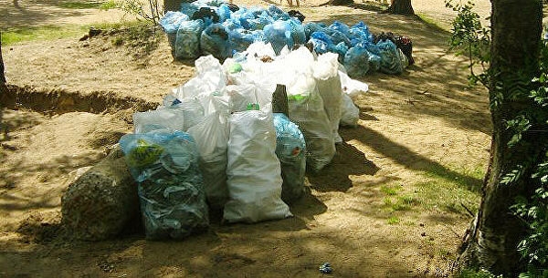 <br />
Добровольцы очистили от мусора озера в Тульской области<br />
