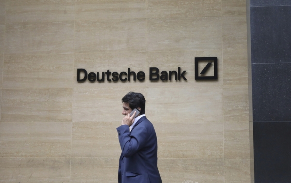 «Ведомости» узнали имя чиновника из России, за прием дочери которого на работу оштрафовали Deutsche Bank
